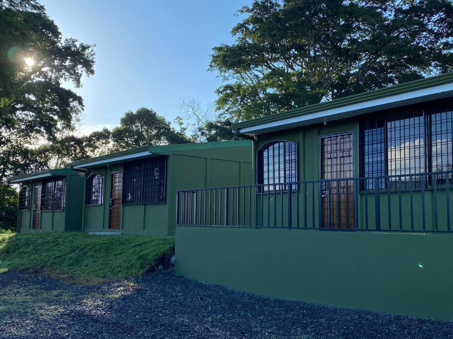 אפרטהוטל Tronadora Basecamp Arenal מראה חיצוני תמונה